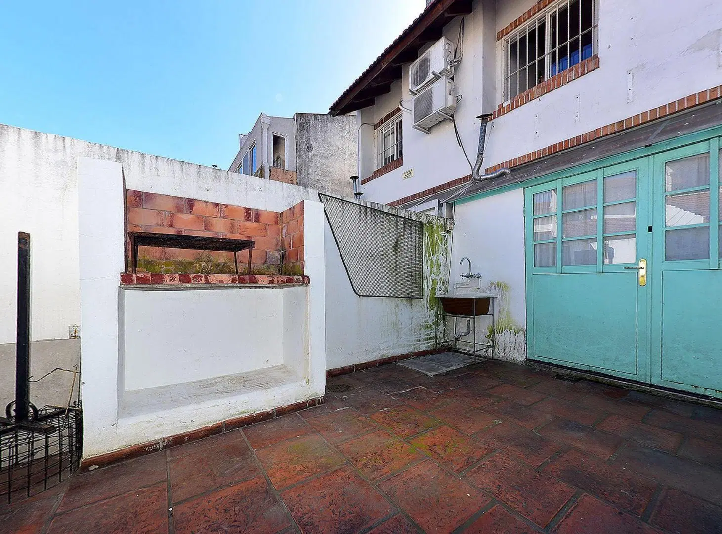 CASA RAMOS MEJIA VENTA 3 DOR, APTO CREDITO, PATIO 4
