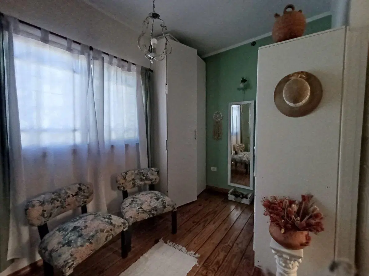 CASA VENTA 5 AMBIENTES CON COCHERA MERLO 5