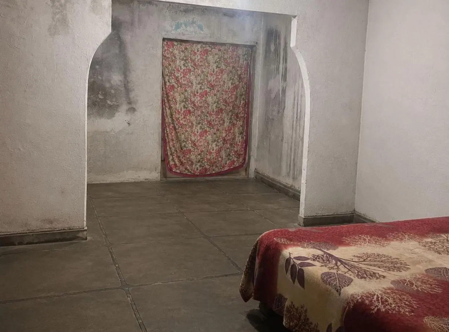 Casa 3 ambientes Lanus Oeste a reciclar 5