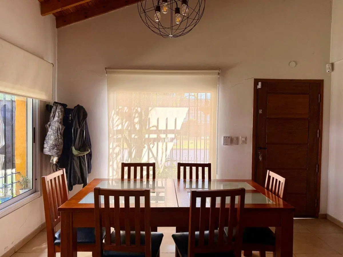 Venta Casa Ituzaingo Norte con Jardin Apto Credito 2
