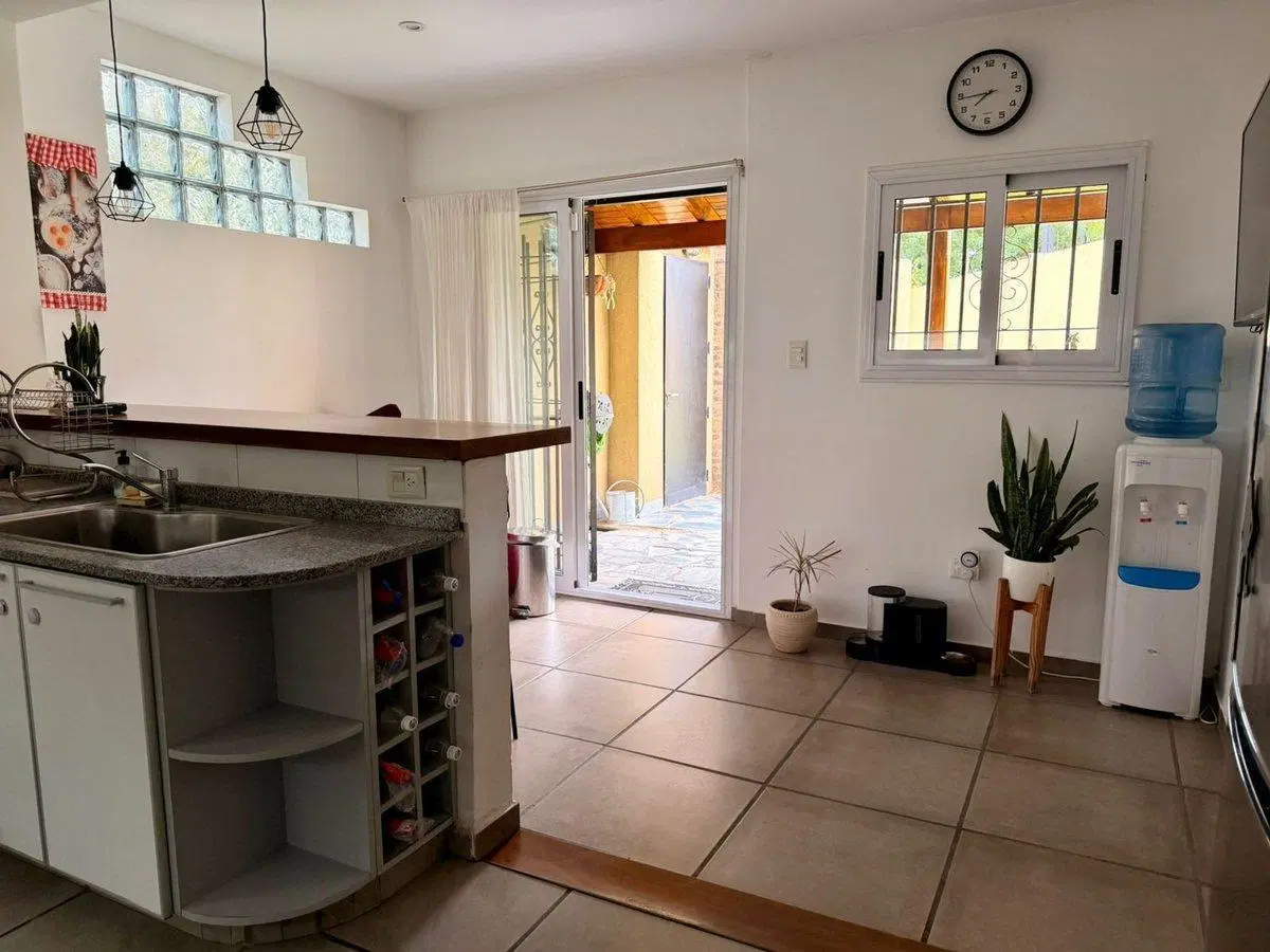 Venta Casa Ituzaingo Norte con Jardin Apto Credito 3