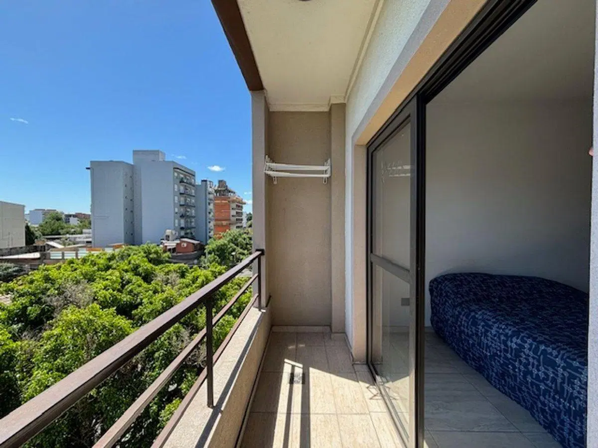 VENTA DEPARTAMENTO 2 AMBIENTES MORON COCHERA 5