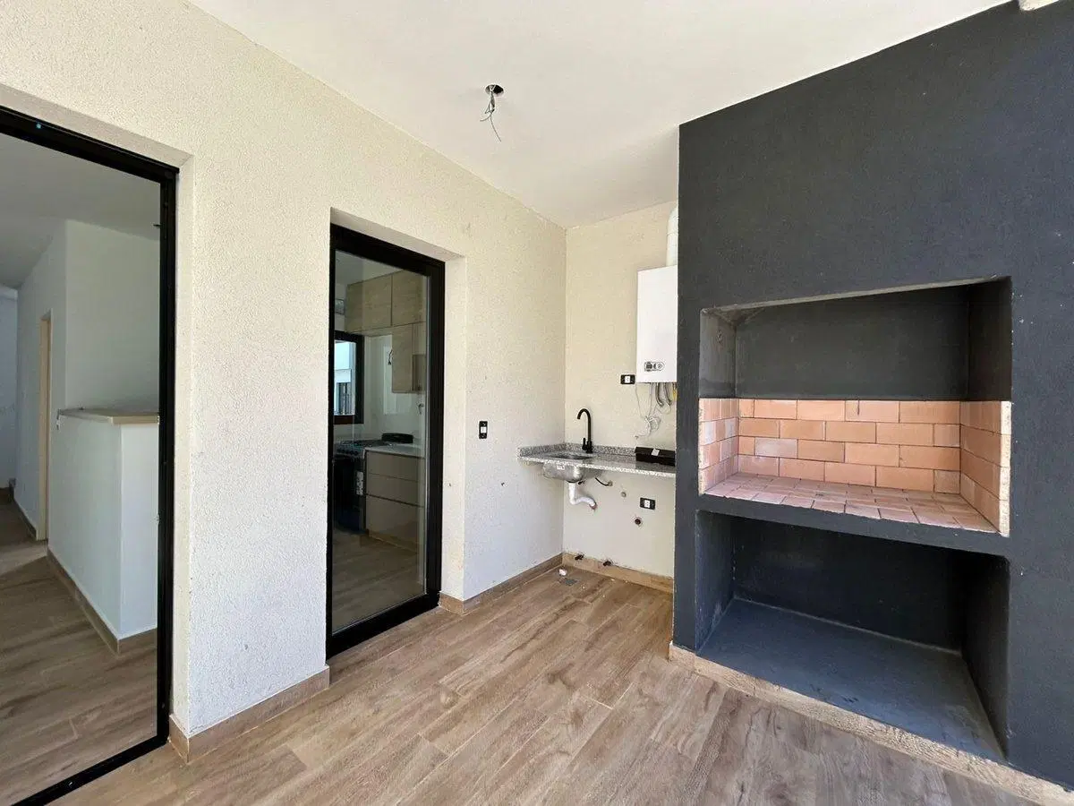 VENTA CASA EN COMPLEJO CERRADO 4 AMB- PILAR 3