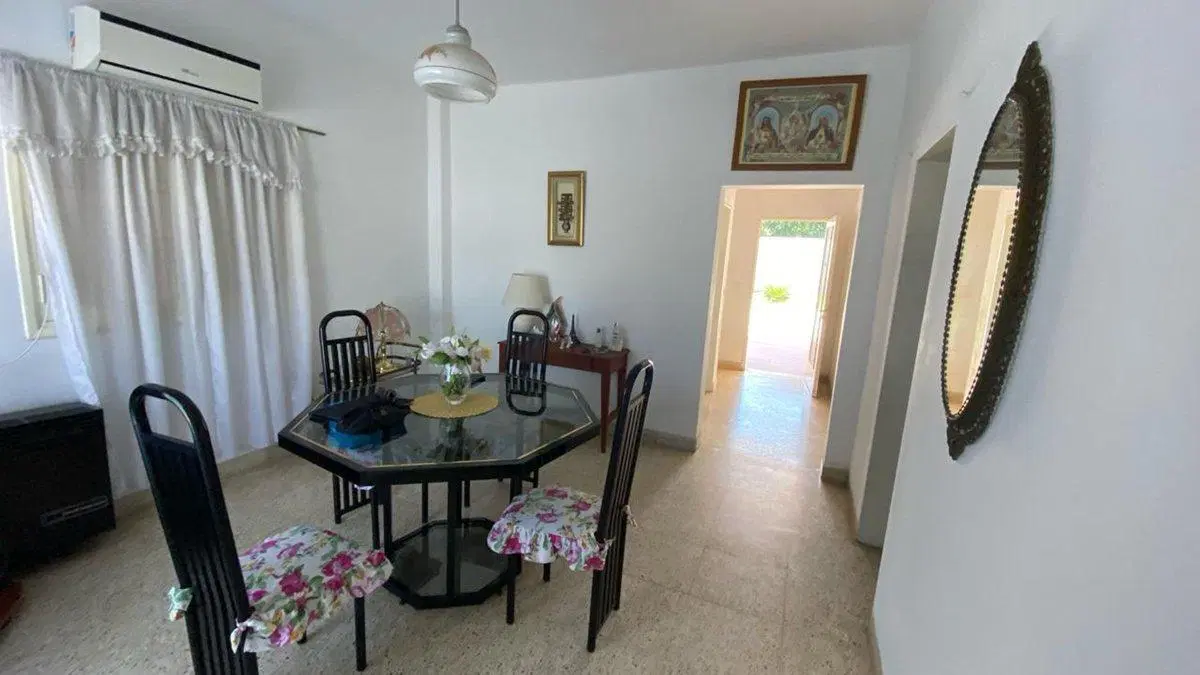 VENTA CASA 3 AMB PARQUE / COCH AP. CRED. -  MERLO 3