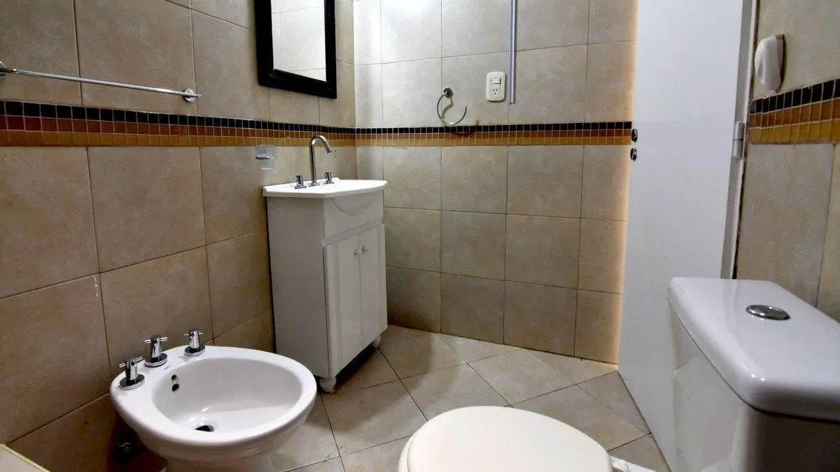 VENTA CASA PH 2 AMBS ITUZAINGO FRENTE COCHERA 5