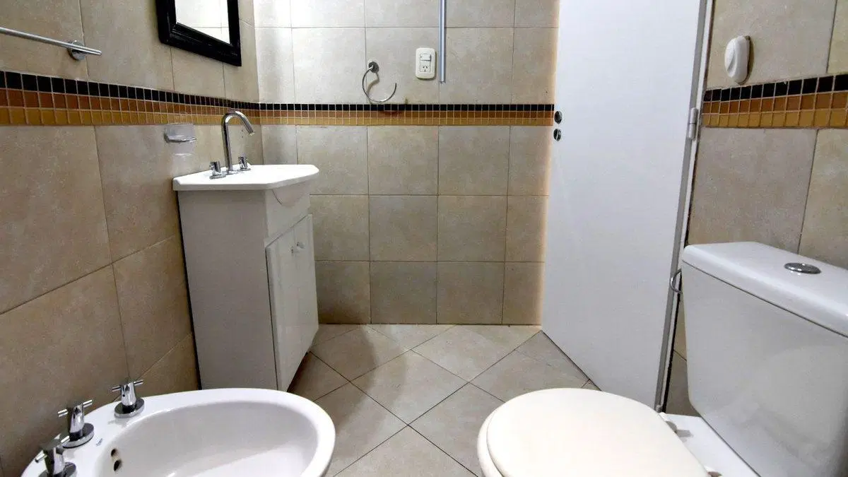 VENTA CASA PH 2 AMBS ITUZAINGO FRENTE COCHERA 3