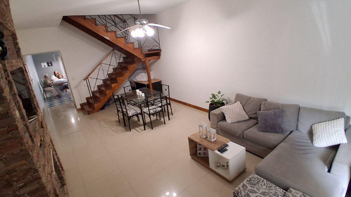 Foto de VENTA DE TRIPLEX 5 AMB SAN ANTONIO DE PADUA, imagen 4