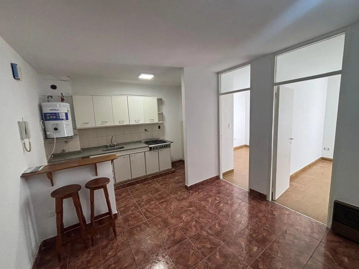 VENTA DEPARTAMENTO  3 AMBIENTES  RAMOS MEJIA 2