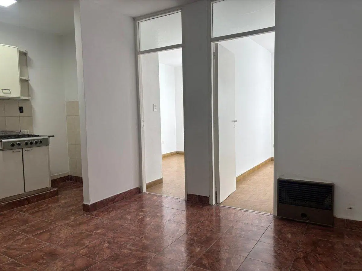 VENTA DEPARTAMENTO  3 AMBIENTES  RAMOS MEJIA 8