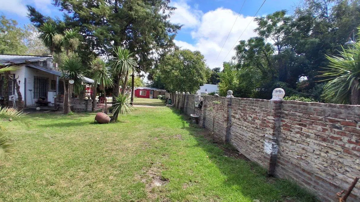 LOTE CON MEJORAS - LIBERTAD. MERLO 5