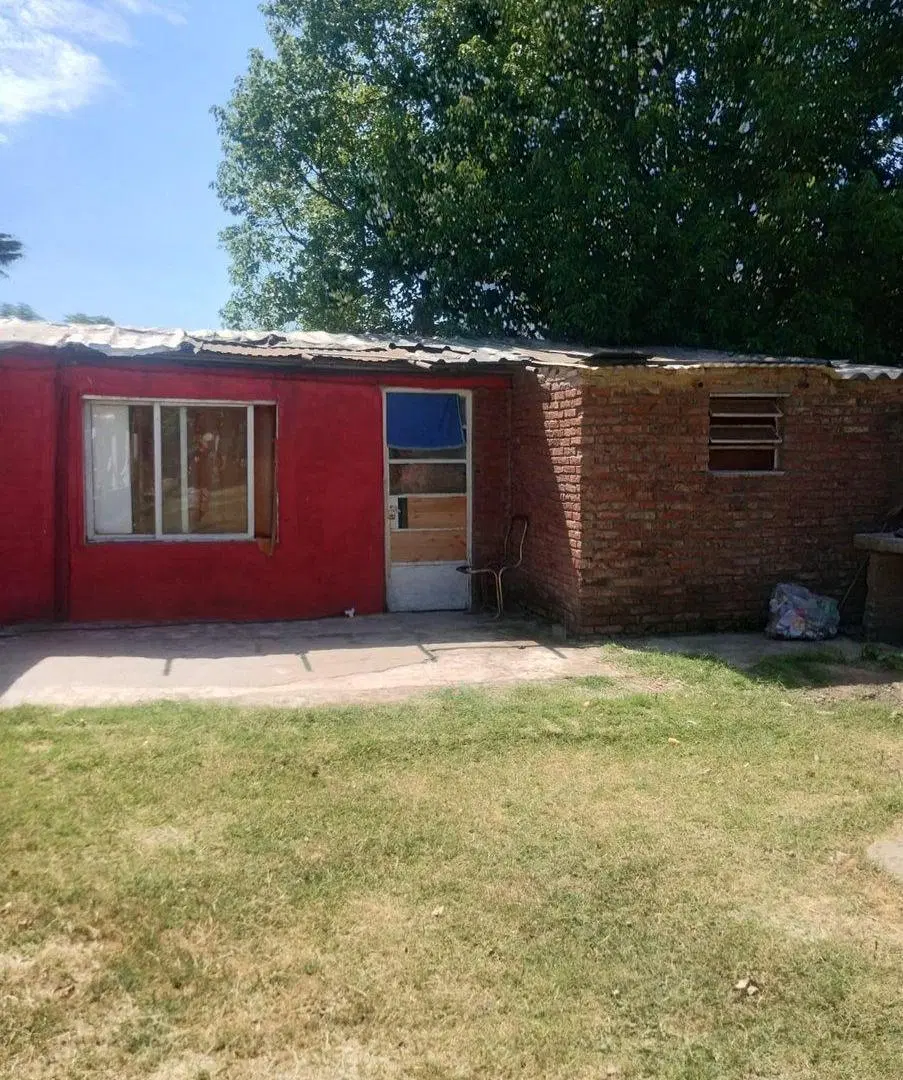 LOTE CON MEJORAS - LIBERTAD. MERLO 4