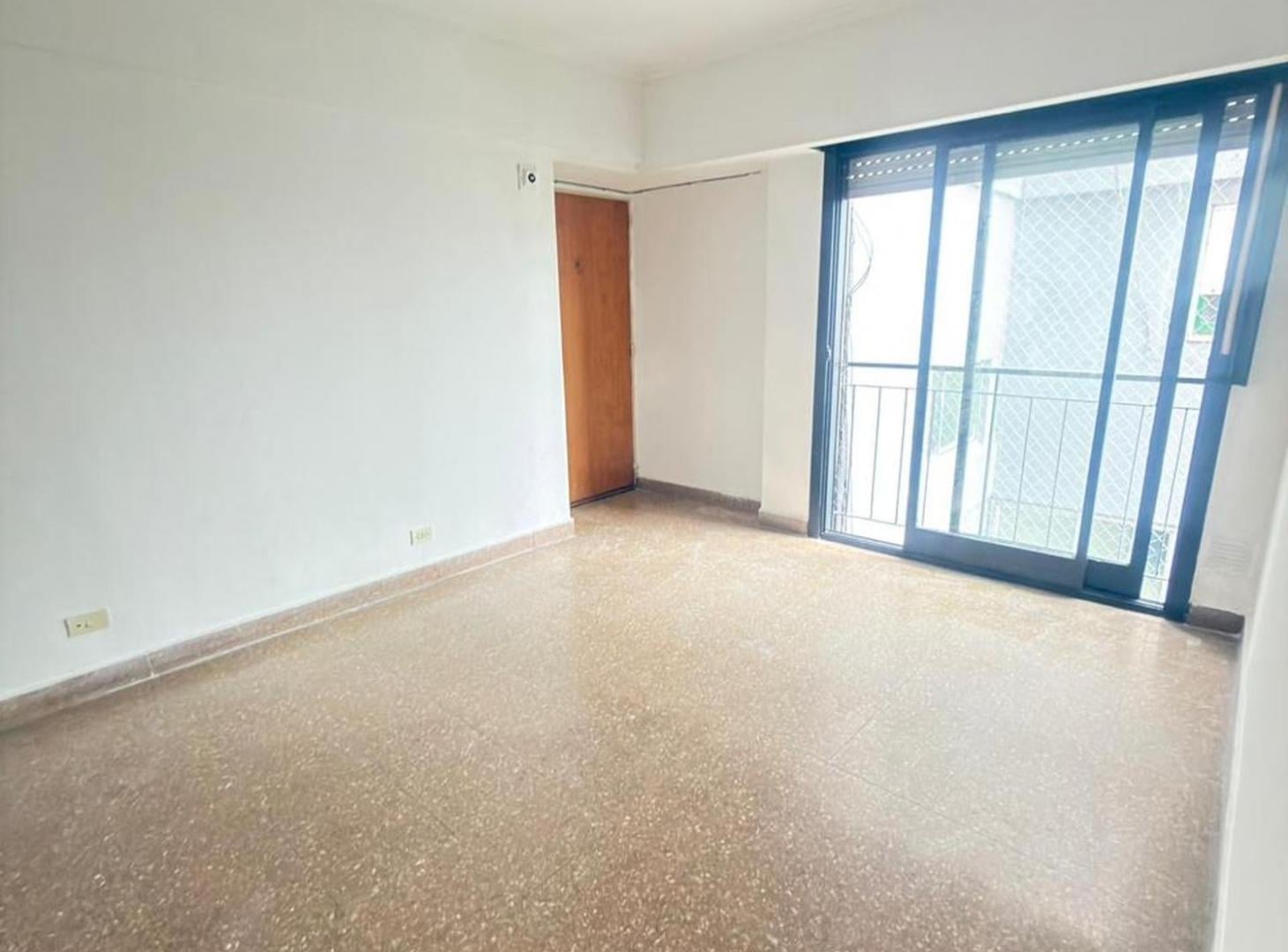 VENTA MONOAMBIENTE EN DEVOTO