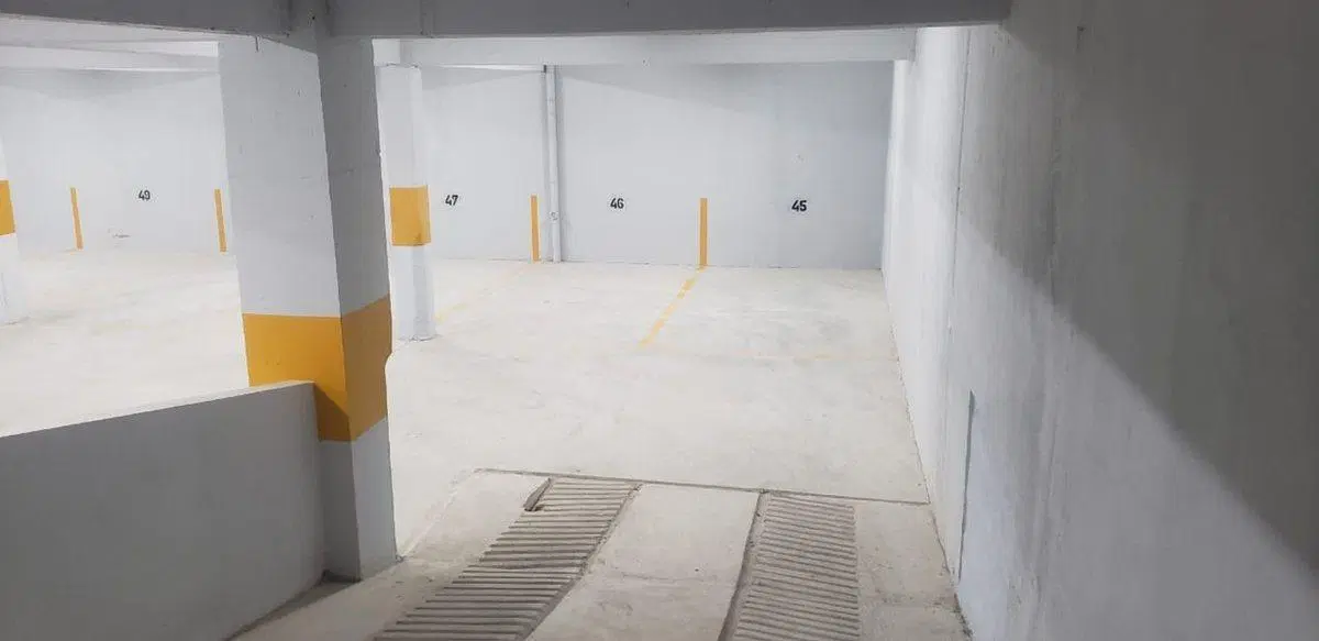 VENTA COCHERA SEGUNDO SUBSUELO - ITUZAINGO SUR 5