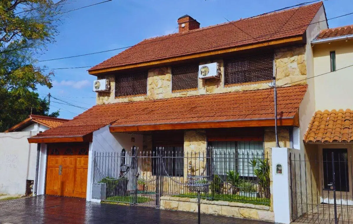 VENTA CASA 6 AMBIENTES HAEDO APTO CREDITO 5