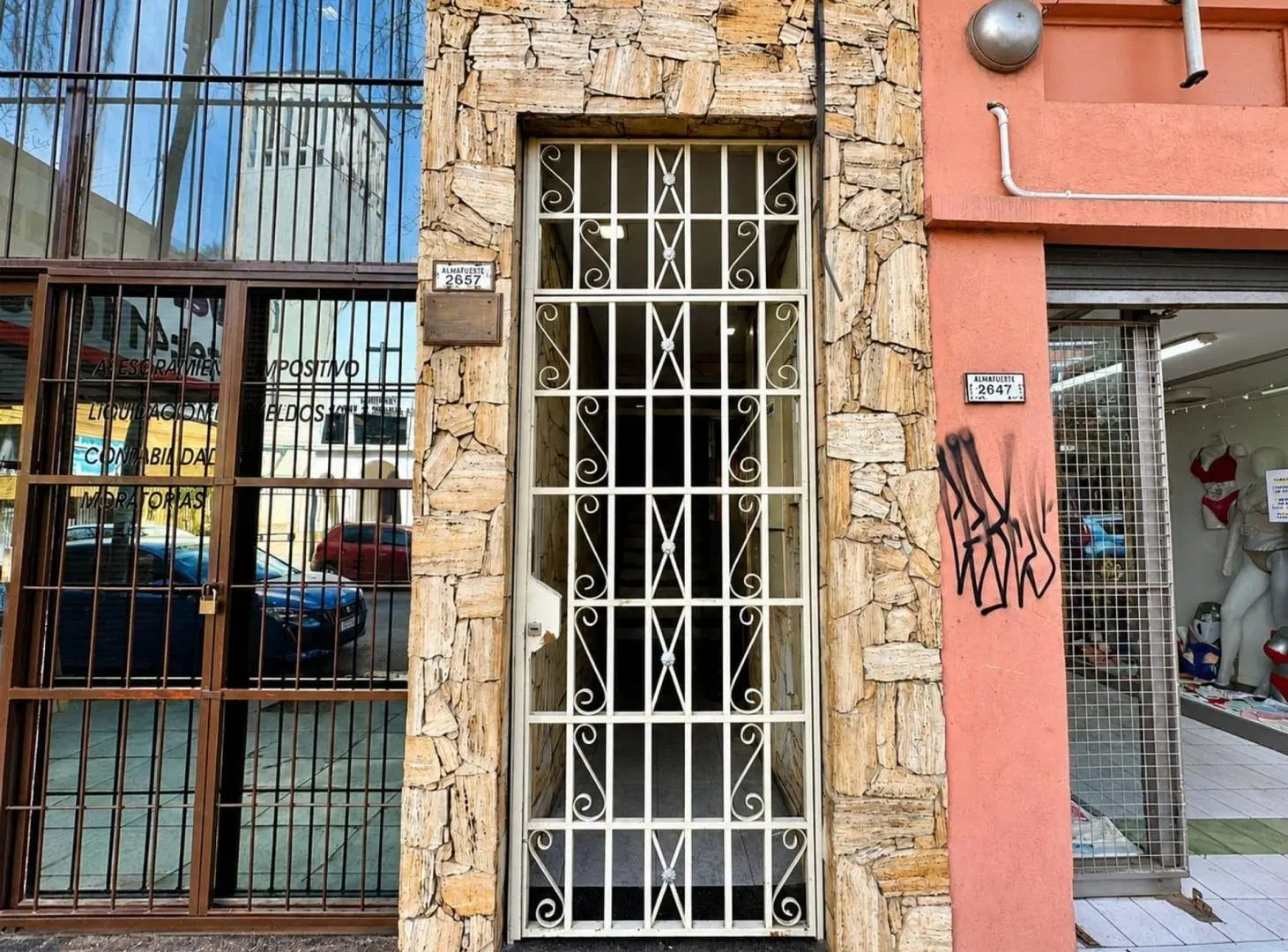 VENTA DEPTO 3 AMB CASTELAR CENTRO. APTO CREDITO 4