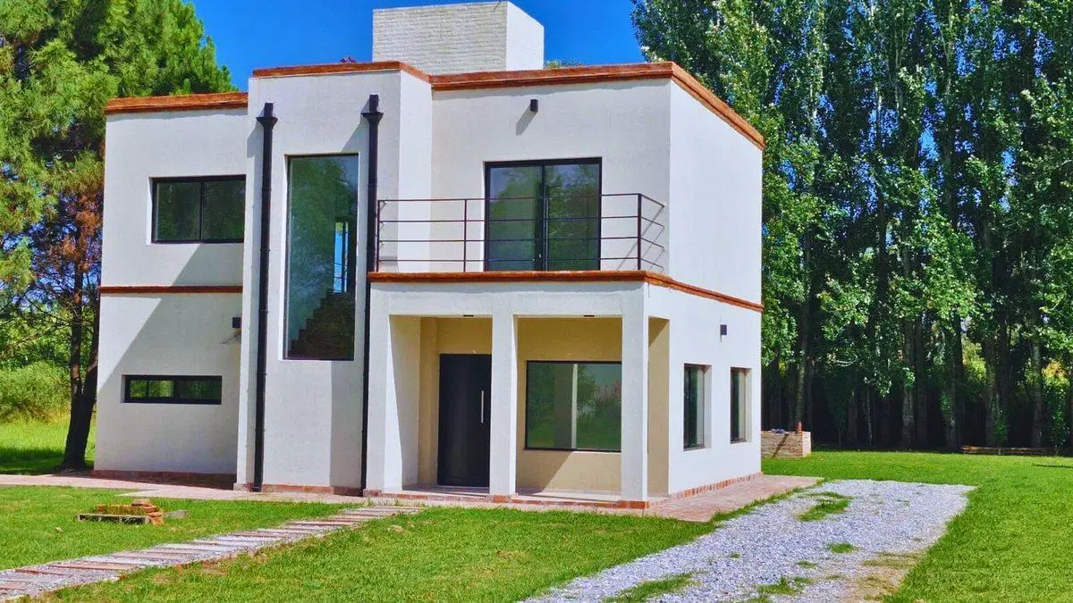 VENTA CASA 4 AMBIENTES BARRIO CERRADO LUJAN 5