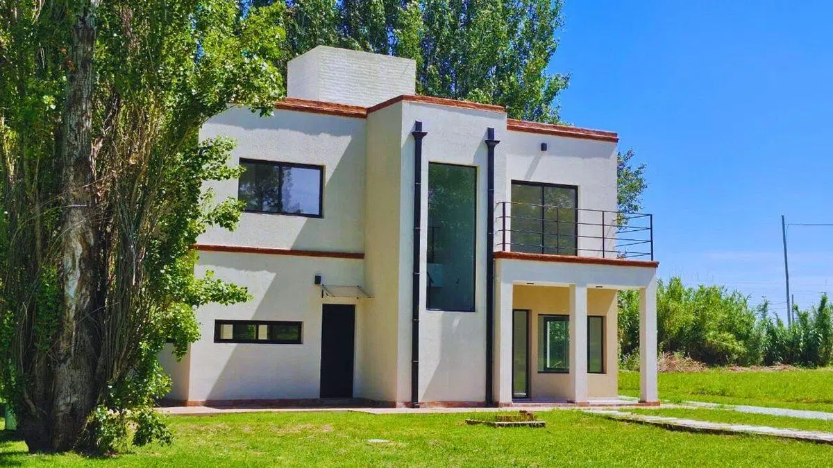 VENTA CASA 4 AMBIENTES BARRIO CERRADO LUJAN 4