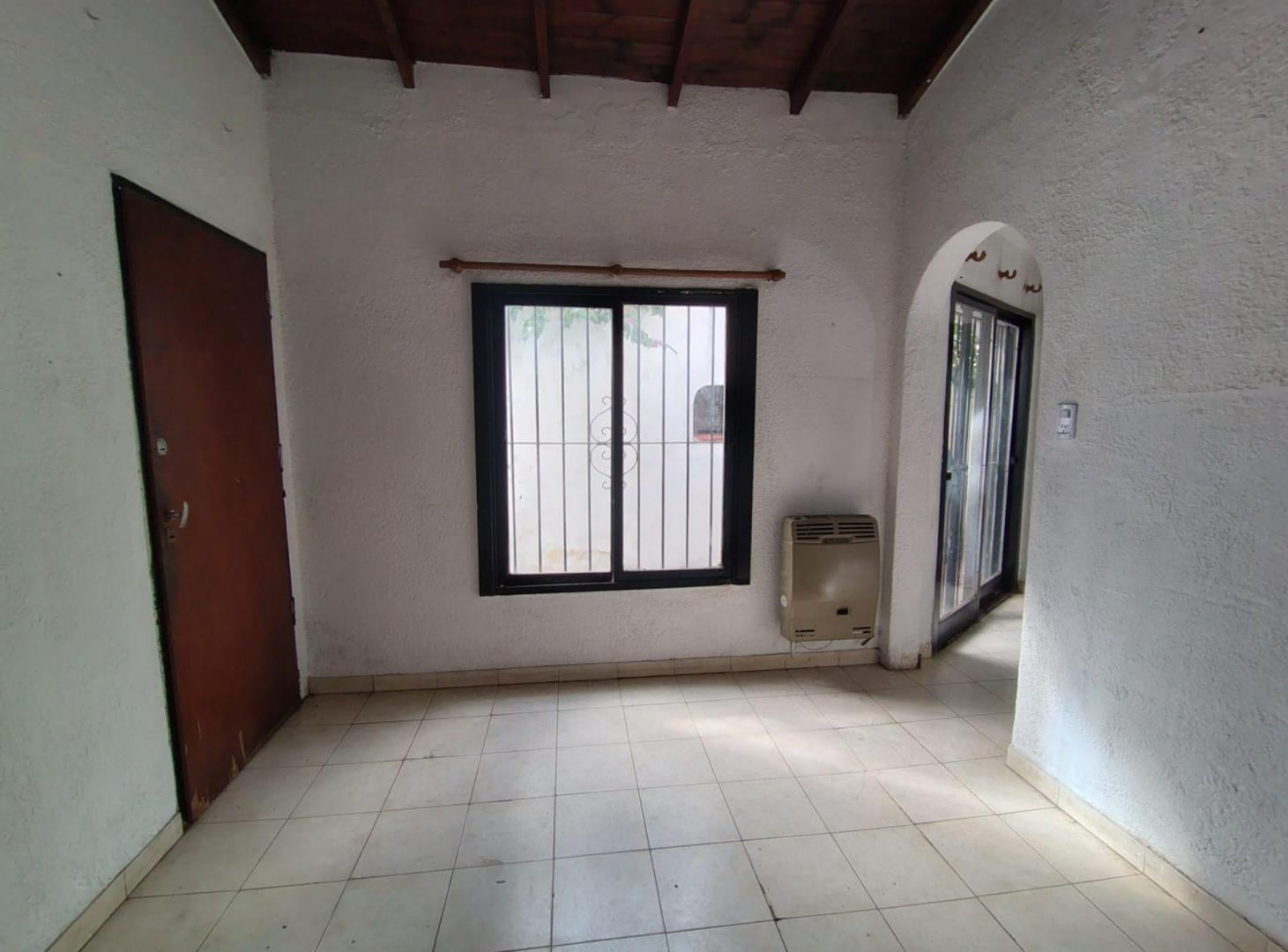 VENTA PH 3 AMBIENTES CON PATIO ITUZAINGO SUR