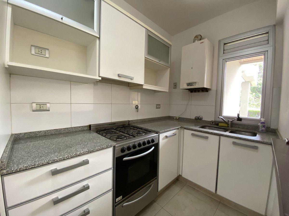 Foto de VENTA DEPTO 2 AMB C/COCHERA Y AMENITIES - CASTELAR, imagen 2