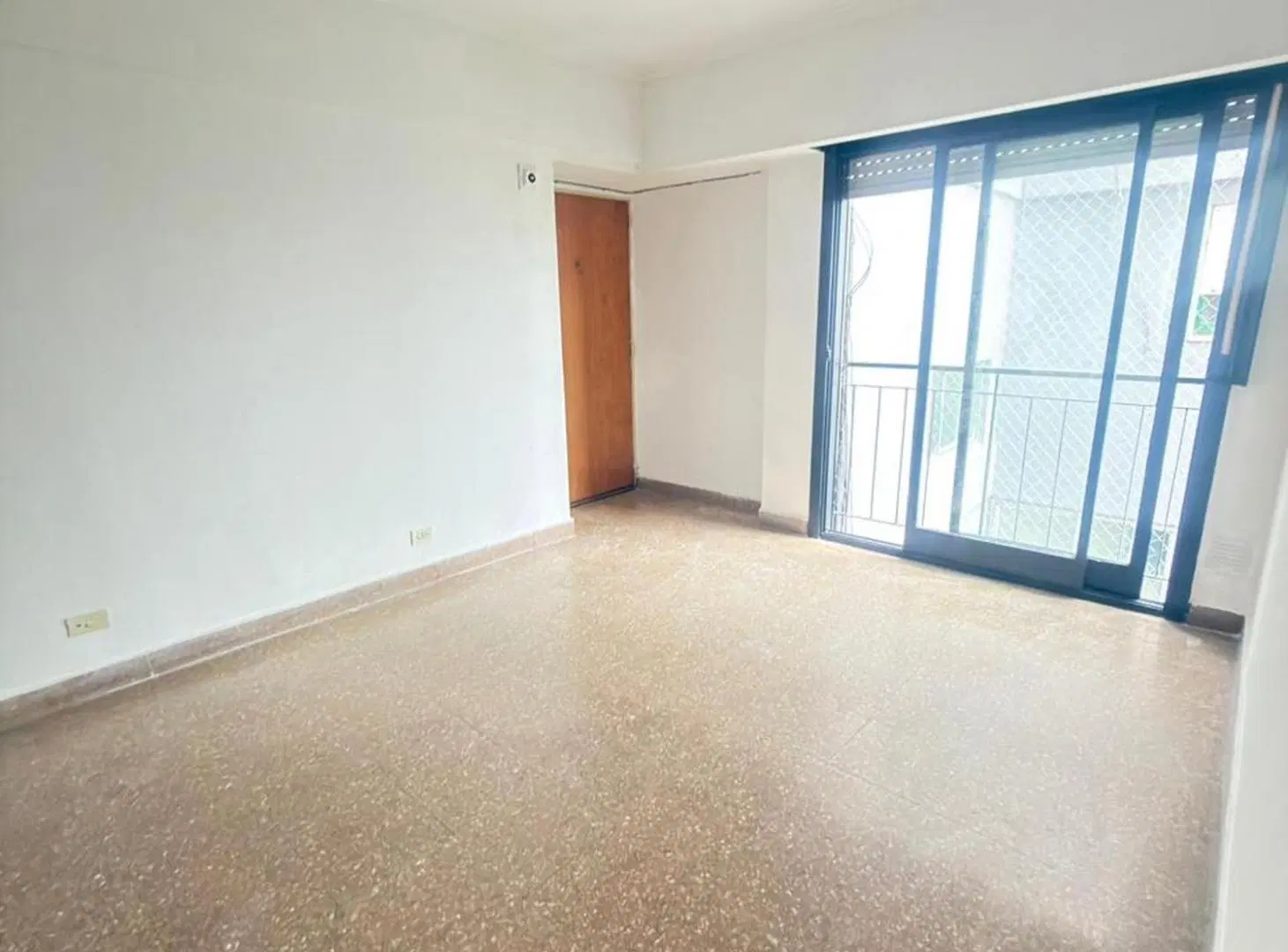 VENTA MONOAMBIENTE EN DEVOTO 4