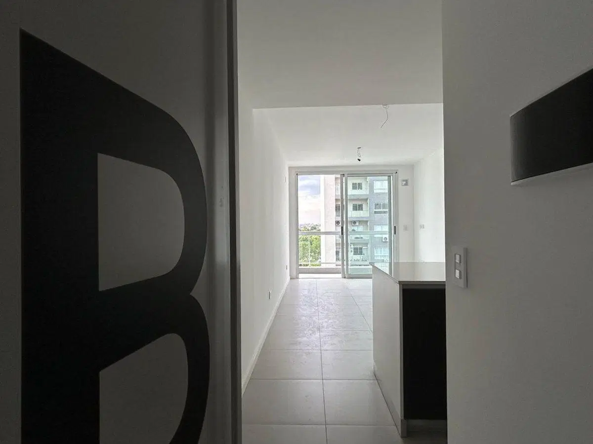 VENTA DEPTO 2 AMB C/ BALCÓN - SAN MARTIN 3