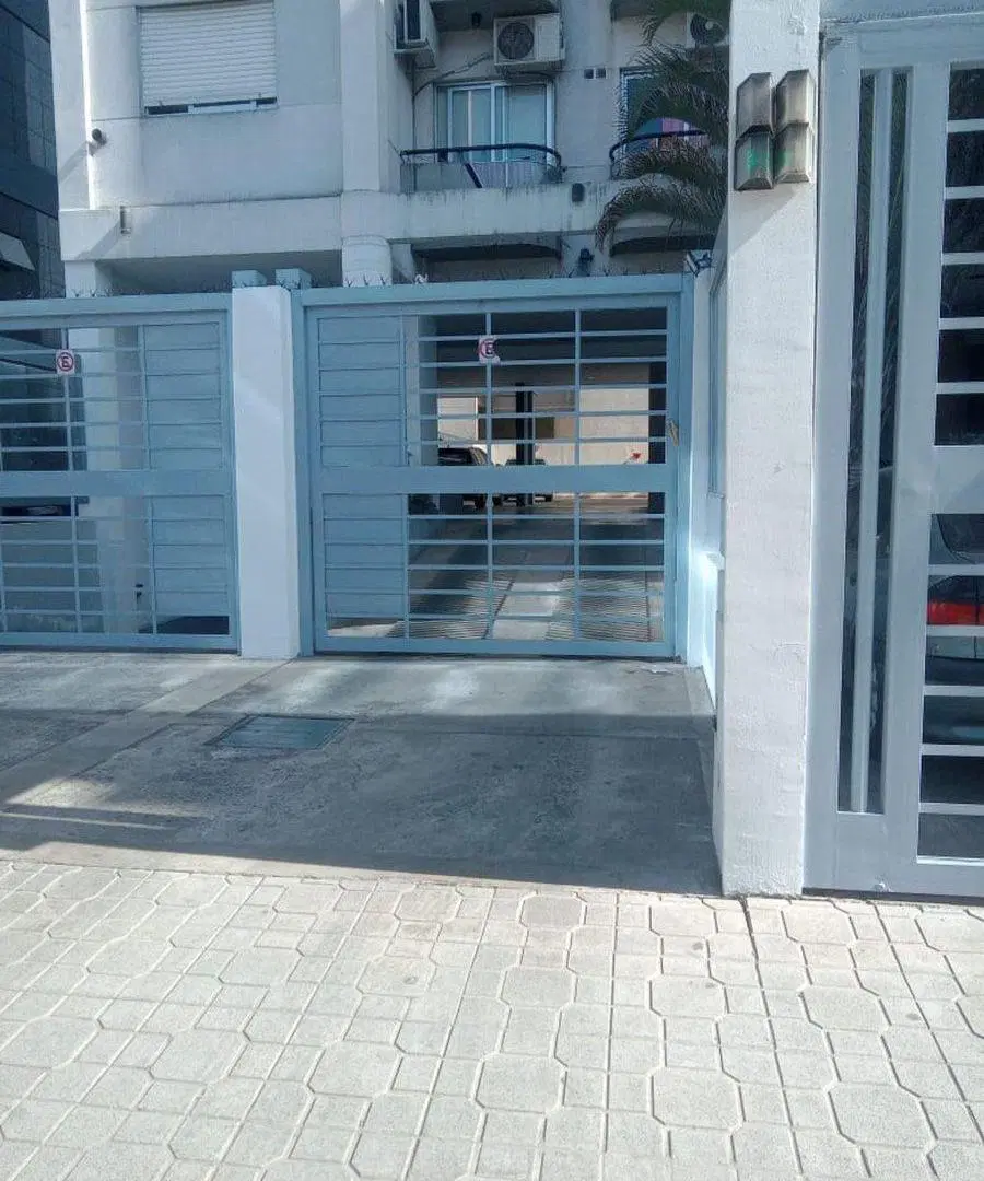 VENTA COCHERA DOBLE CUBIERTA  MORON CENTRO 3