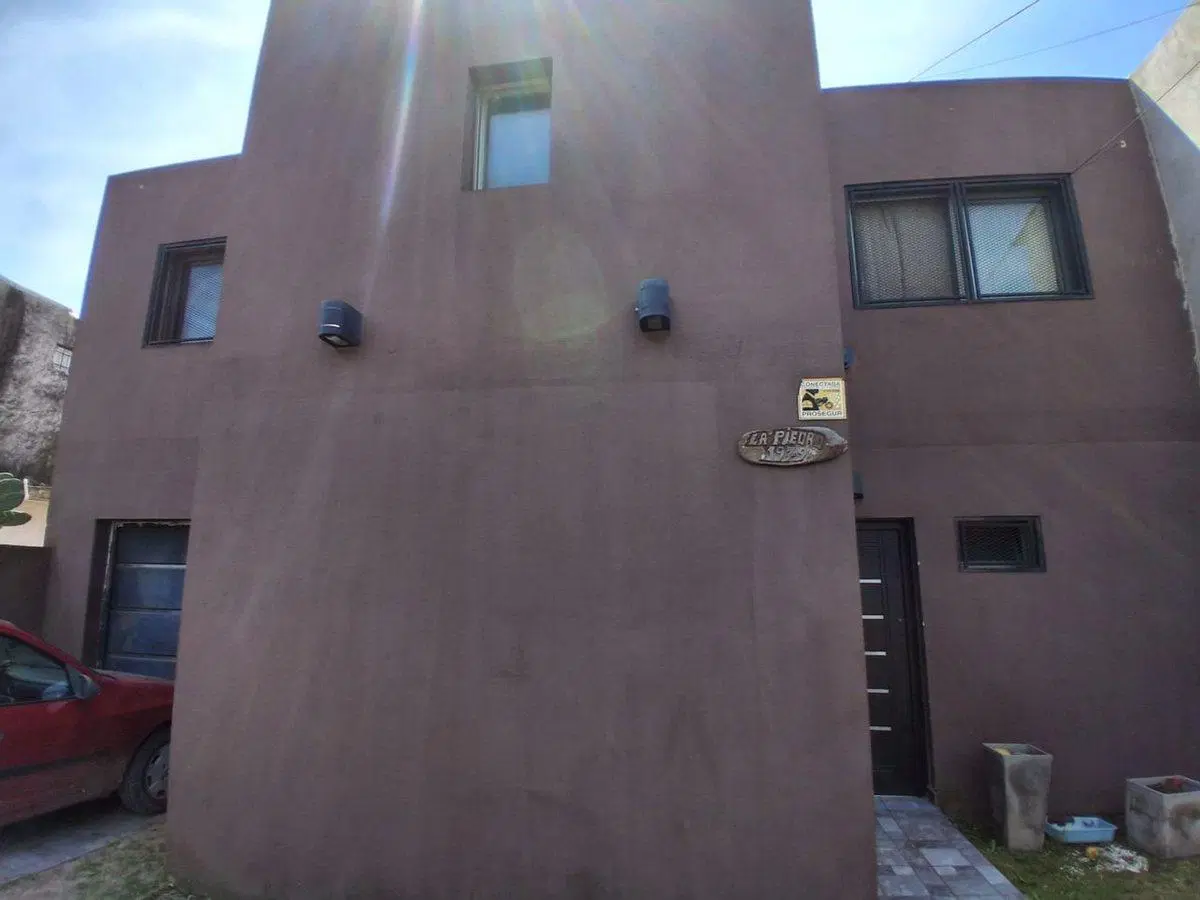 VENTA CASA 5 AMBIENTES LA REJA 4