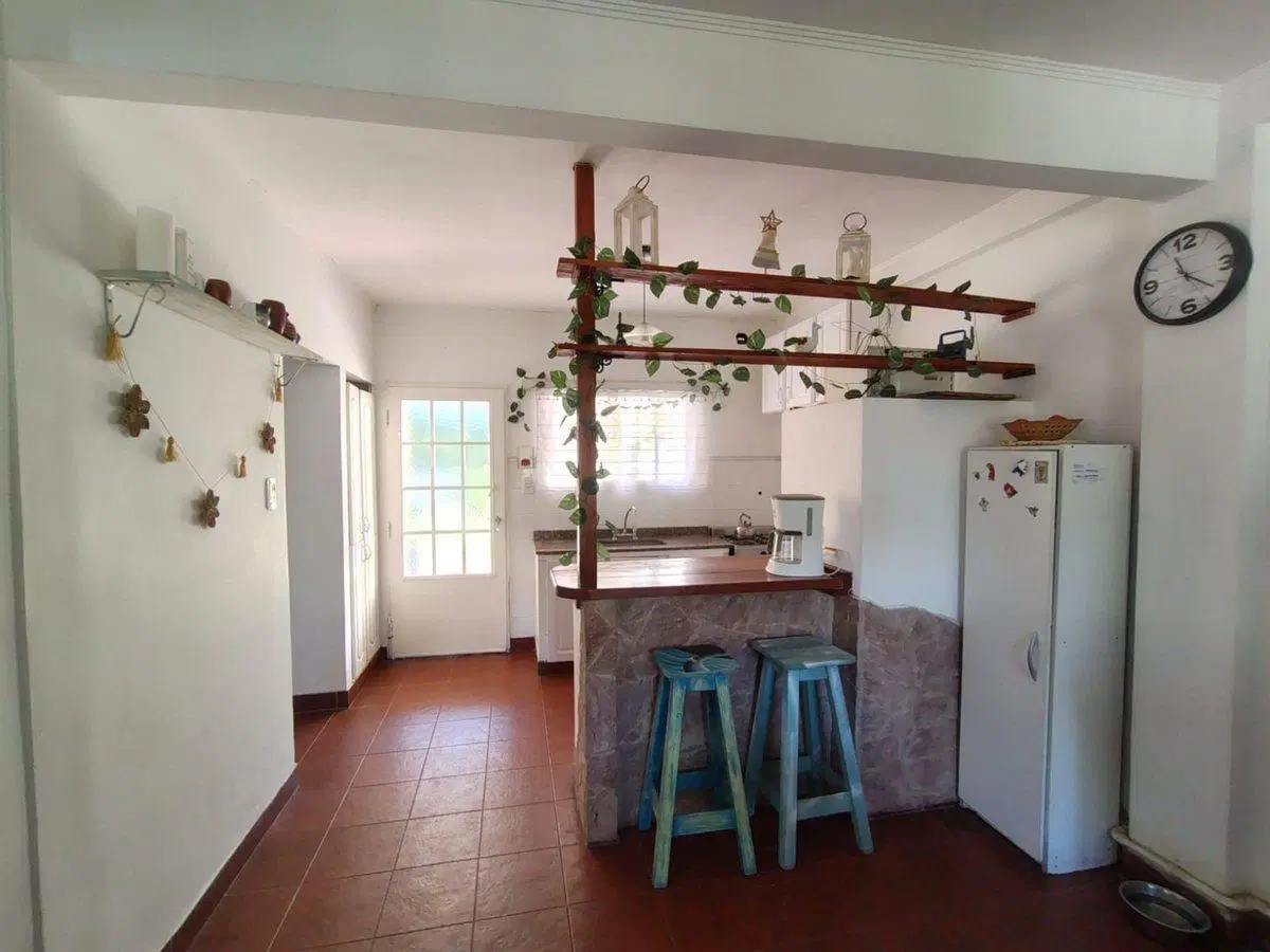 VENTA CASA 5 AMBIENTES C/COCHERA ITUZAINGO NORTE 4