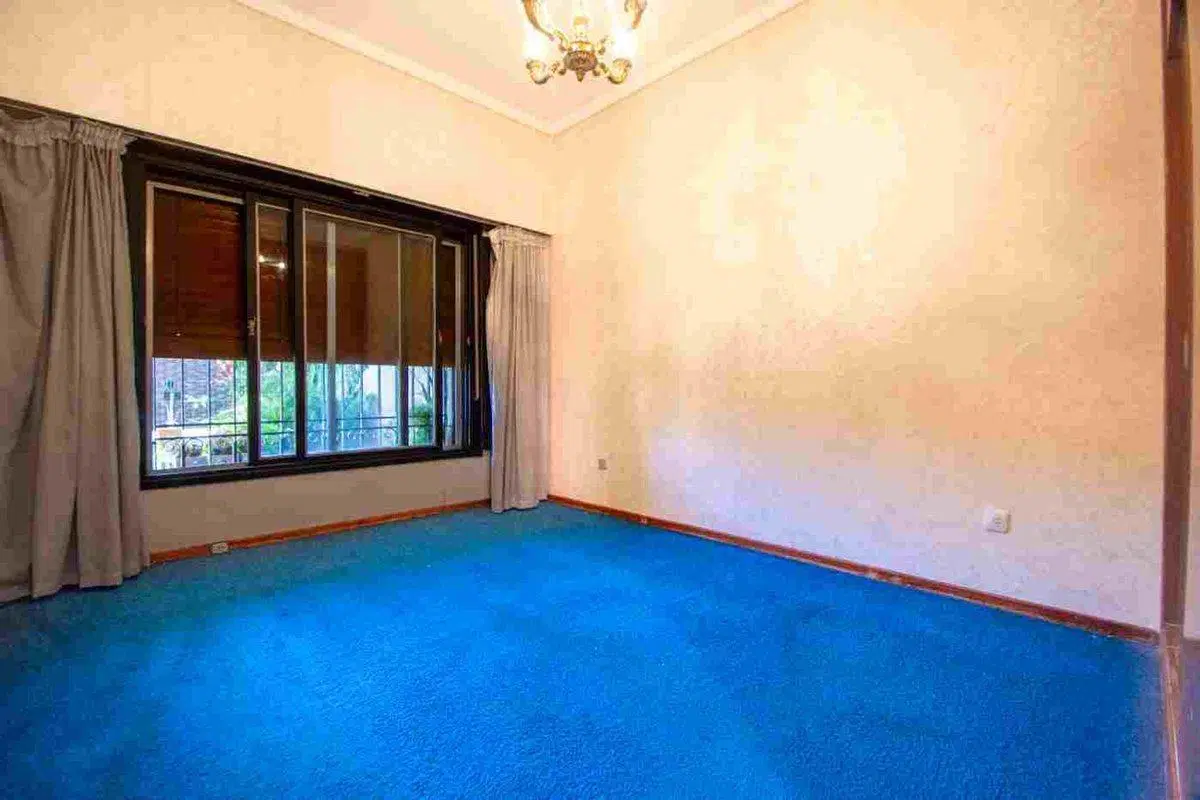 VENTA CASA 6 AMBIENTES CON JARDIN EN CASTELAR SUR. 3