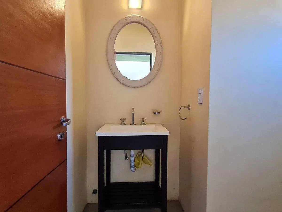 VENTA CASA 4 Amb GRAL LAS HERAS 1400m2 OPORTUNIDAD 8