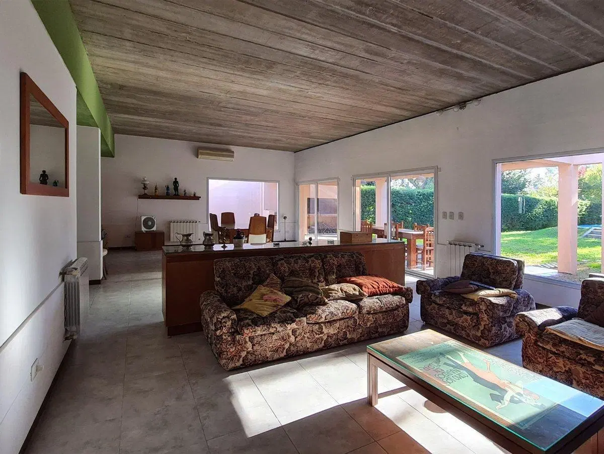 VENTA CASA 4 Amb GRAL LAS HERAS 1400m2 OPORTUNIDAD 4