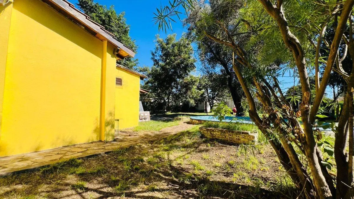 CASA QUINTA 3 AMBIENTES EN VENTA PERMUTA 4