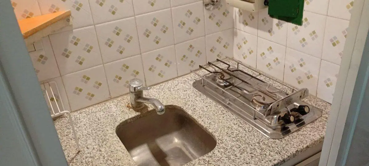 VENTA DEPTO  2 AMB. CASTELAR CENTRO 3