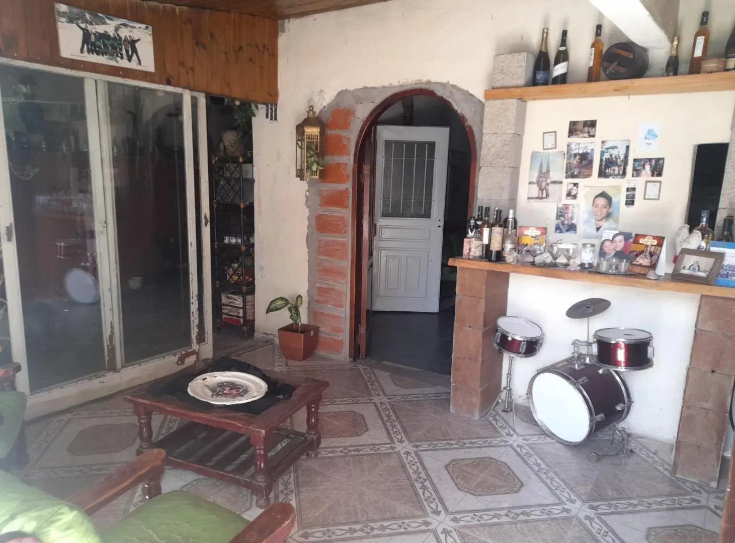 CASA en VENTA DE 4 AMBIENTES con patio en MORON 3