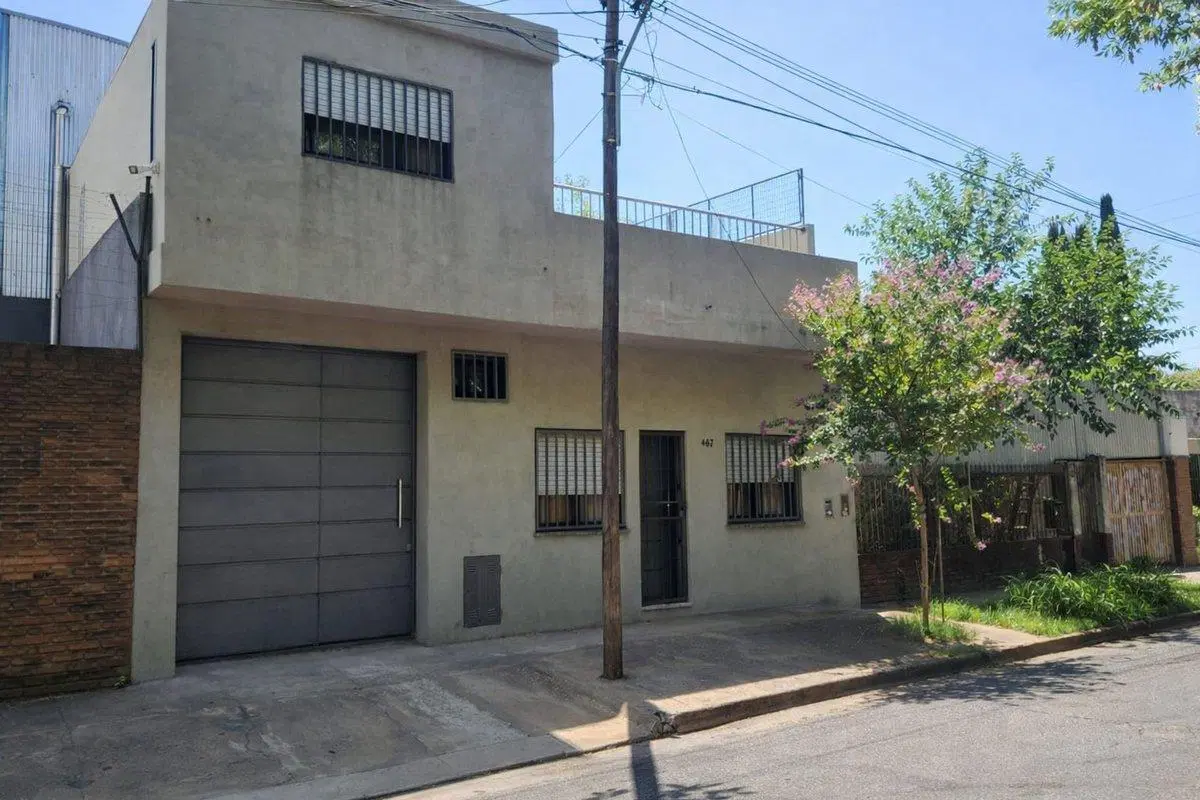 PH TIPO CASA CASTELAR APTO CREDITO 5