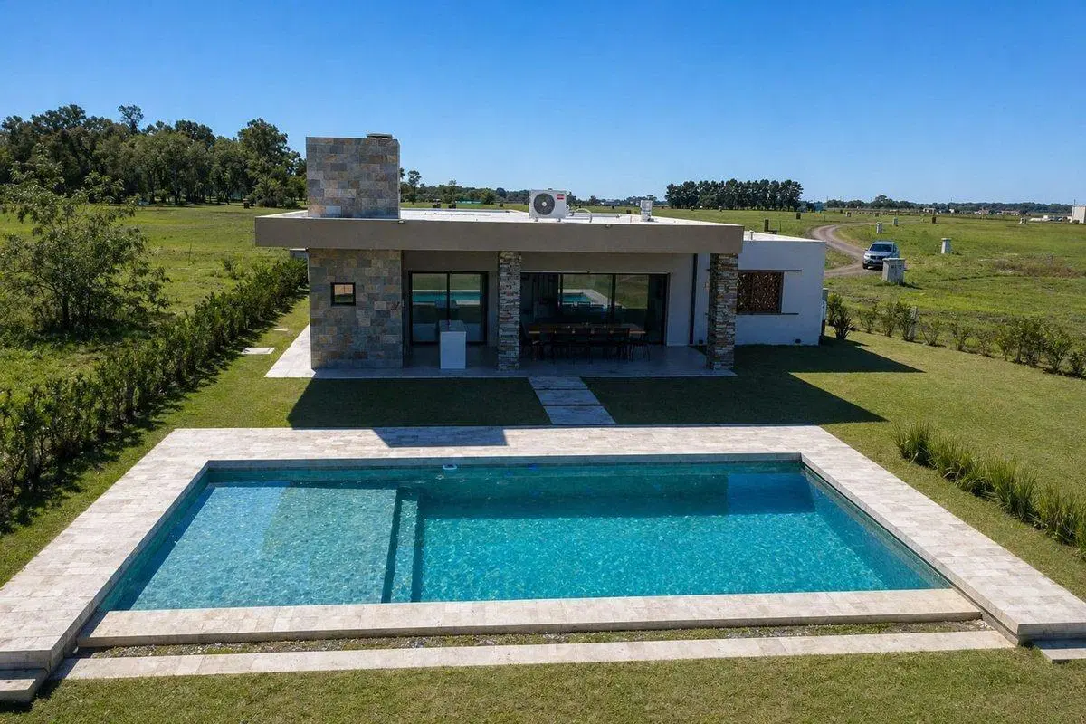 CASA VENTA 4 AMB PISCINA CONDOMINIO SAN FERMIN 3
