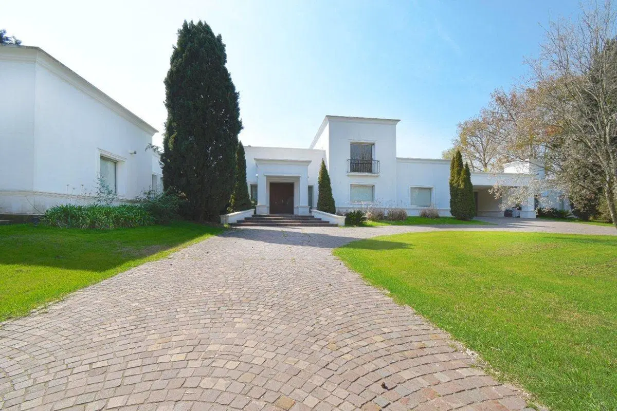 Venta Casa Lujan Club de Campo la Colina 3