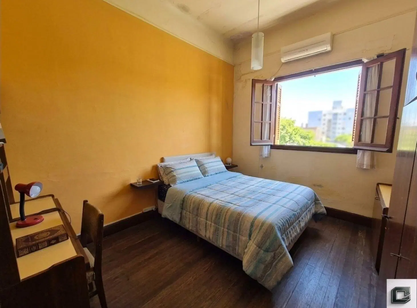 CASA VENTA 4 AMBIENTES EN HAEDO 3 CUADRA ESTACION 3