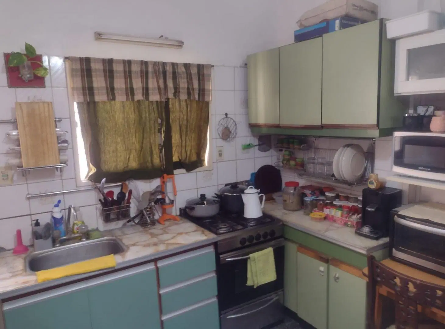 VENTA CASA  3 AMBIENTES MORON 5