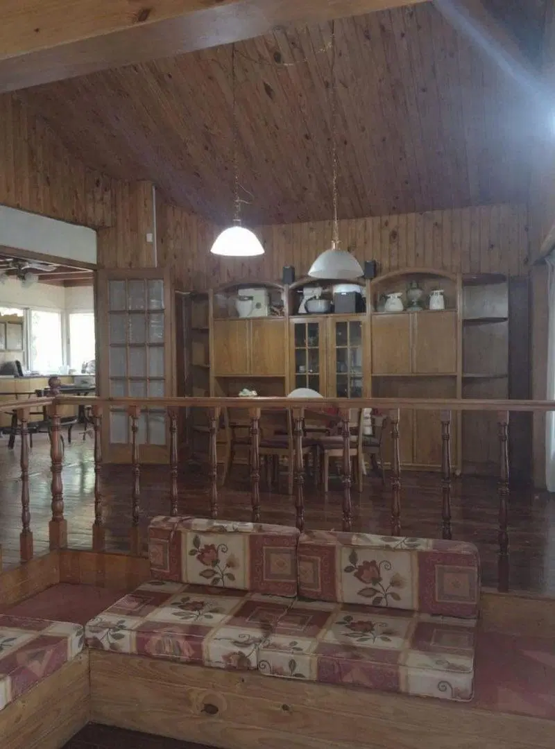 VENTA CASA 5 AMB. GRAN LOTE PARQUE PILETA QUINCHO 5