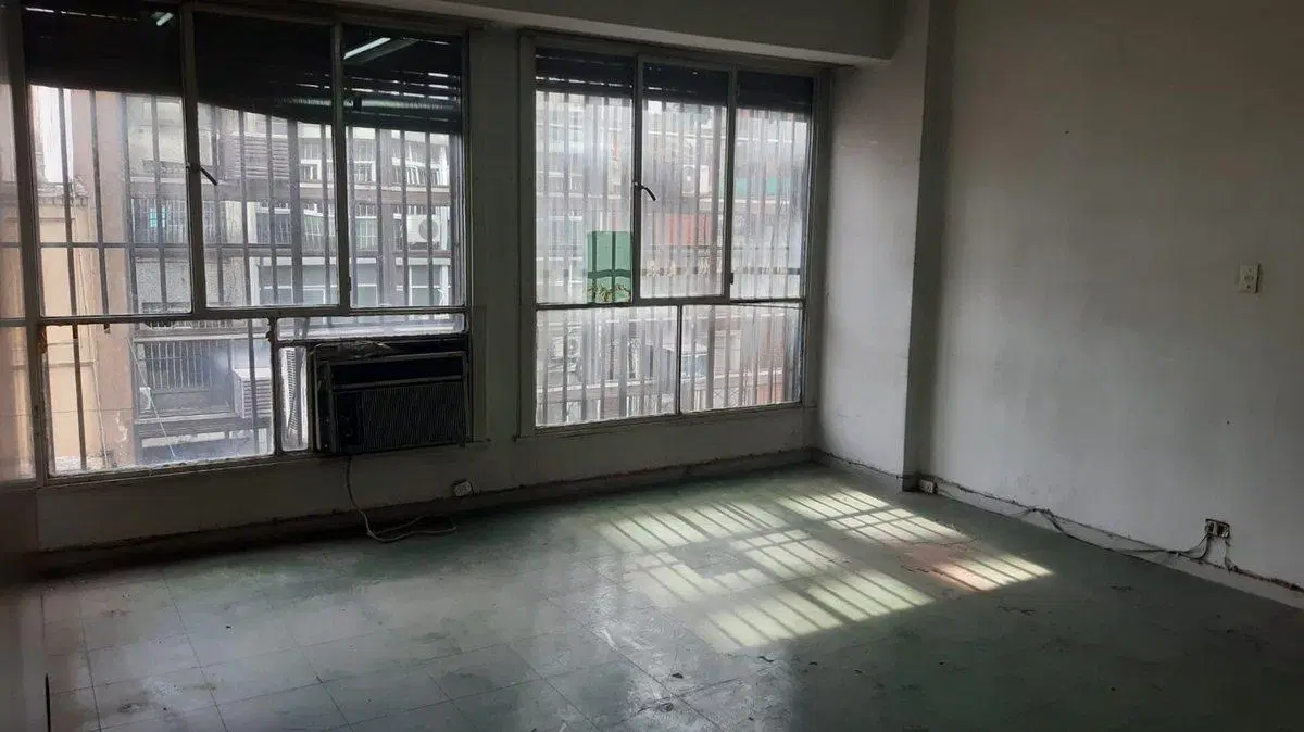 DEPÓSITO VENTA SAN NICOLÁS  276 M2 CUB.PERMUTA 5