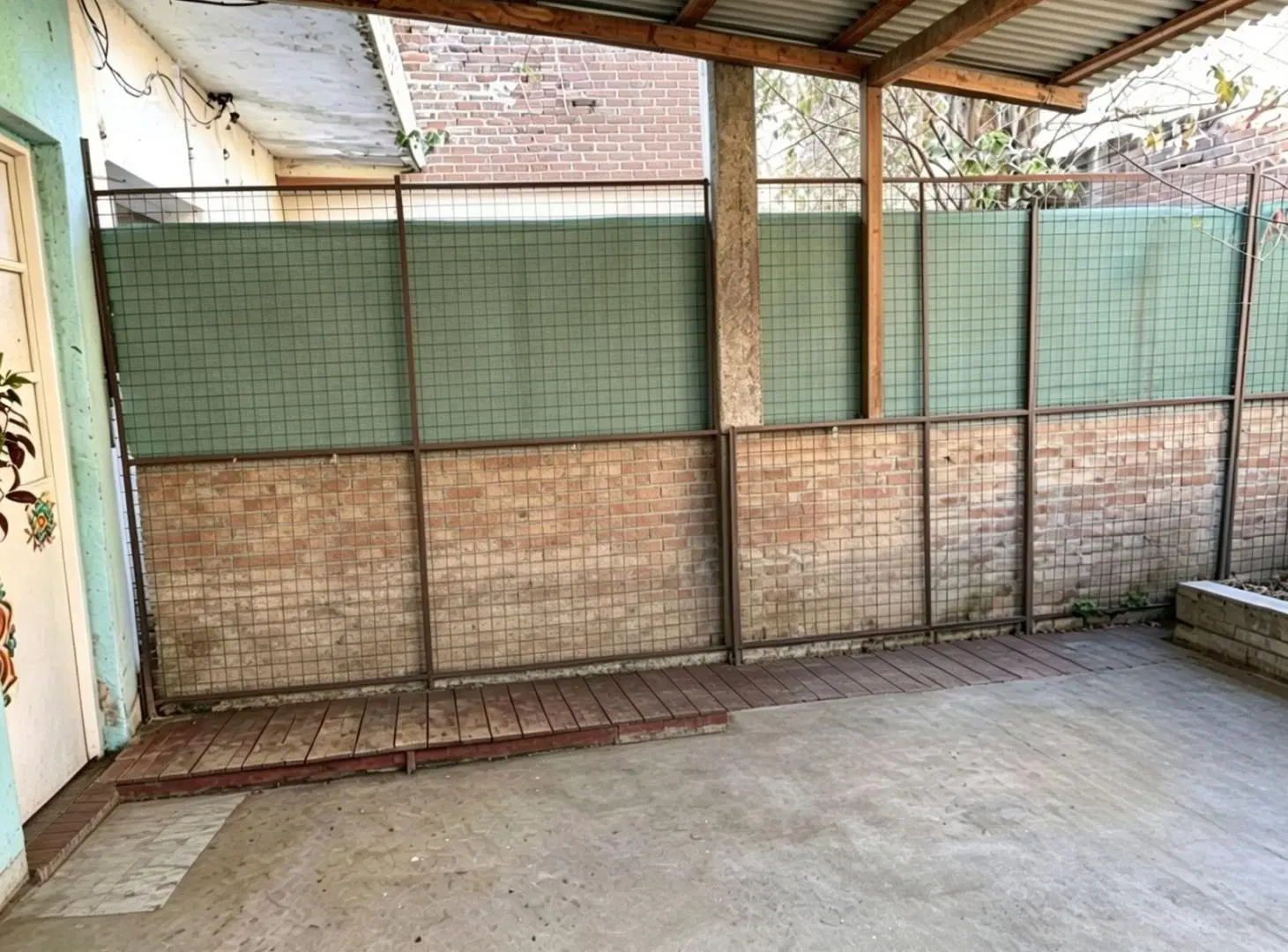 Venta dos casas 2 amb c/u mas depto o local Moreno 5