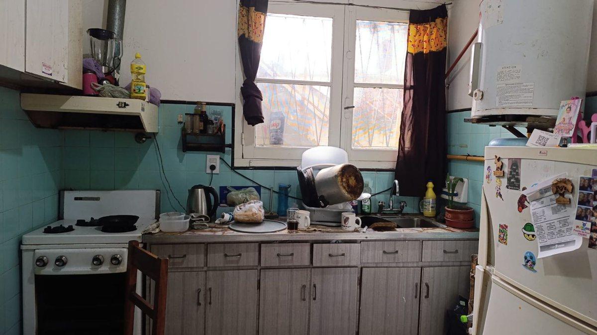 Foto de VENTA CASA 3 AMB. CON LOCAL EN PABLO PODESTA, imagen 4