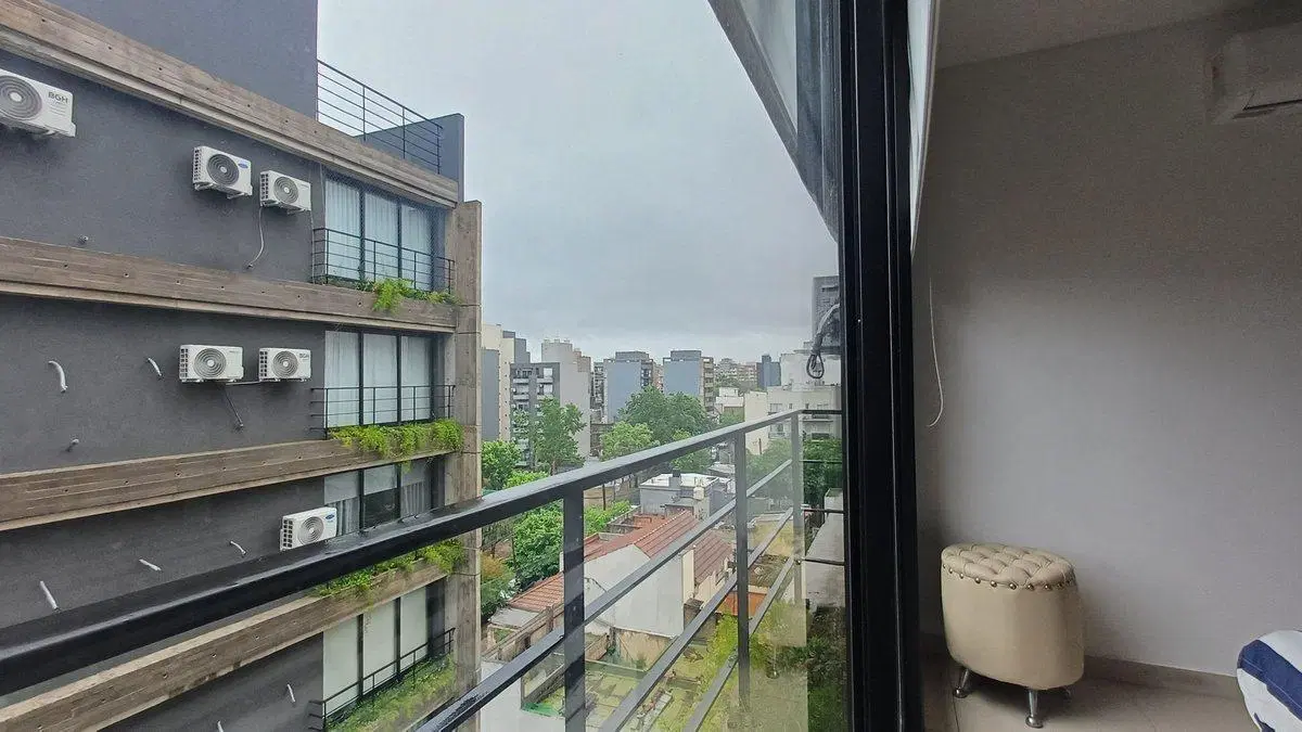 VENTA SEMI PISO DOS AMBIENTES MORON CATEGORIA 4