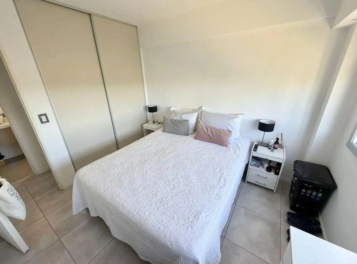 VENTA DEPTO 2 AMB CON BALCÓN Y COCHERA - ITUZAINGÓ 5