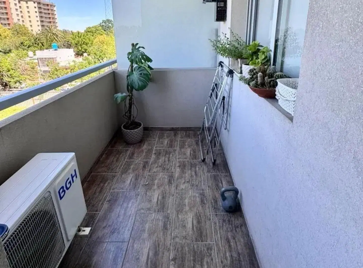 VENTA DEPTO 2 AMB CON BALCÓN Y COCHERA - ITUZAINGÓ 4