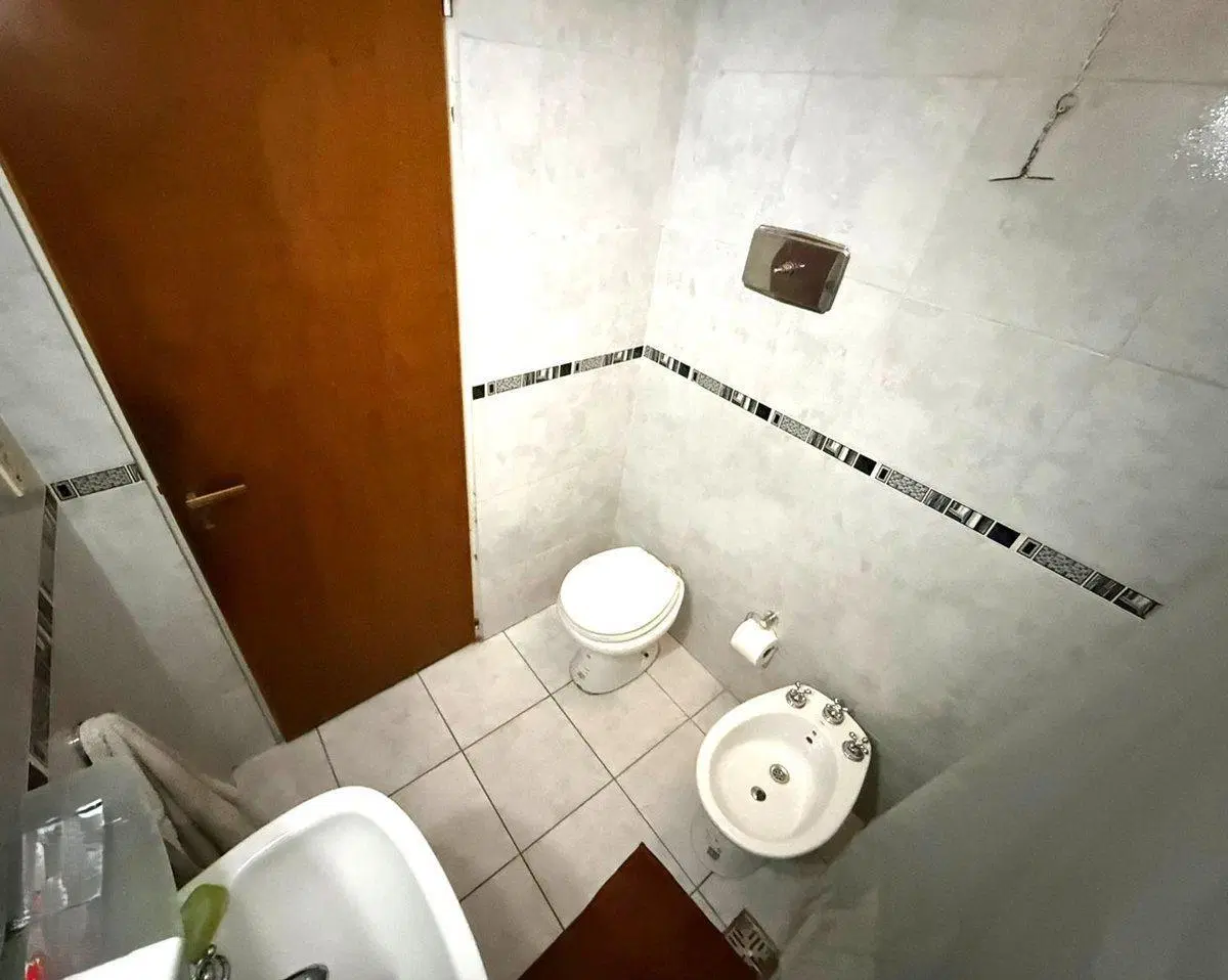 Casa en Venta 6 ambientes en Morón con Taller 2