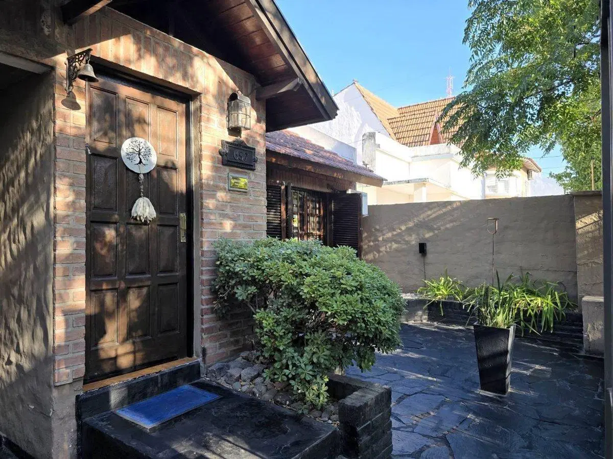 VENTA CASA 5 AMBIENTES CASTELAR NORTE 8