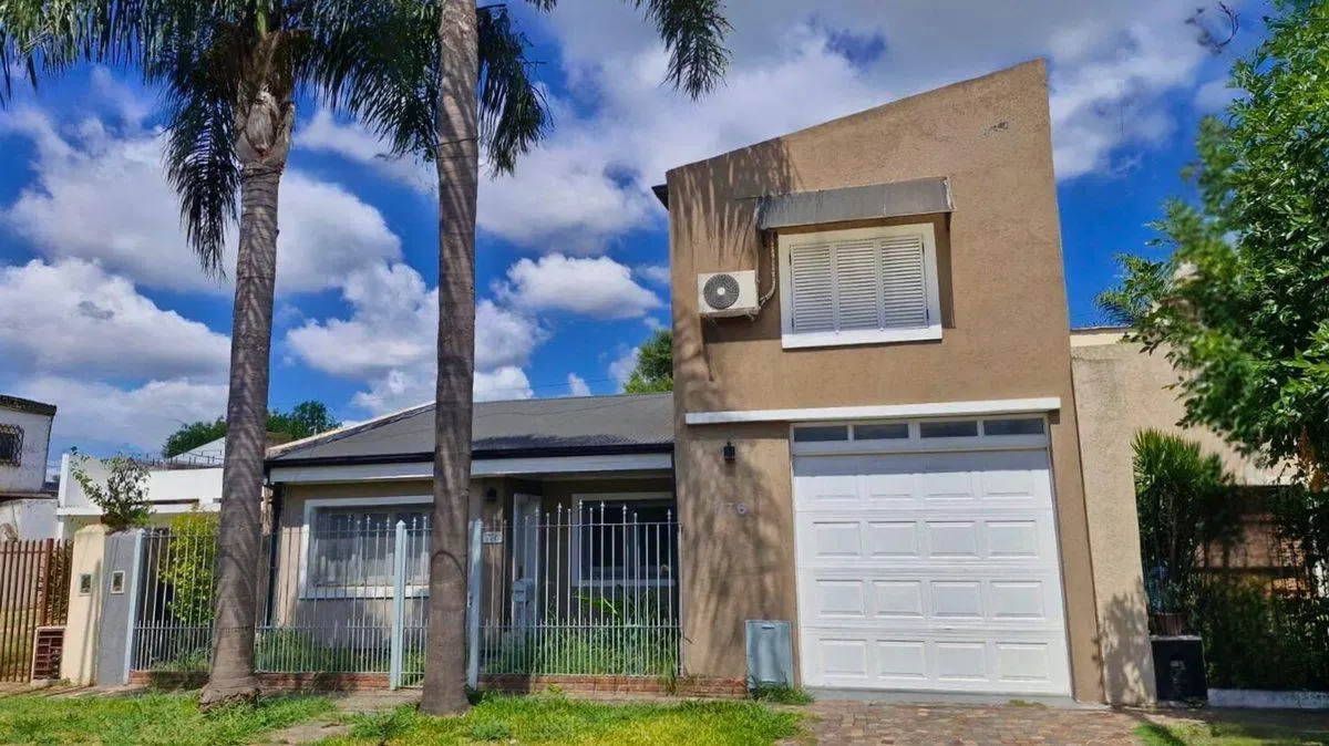 VENTA CASA 4 AMBIENTES ITUZAINGO 5