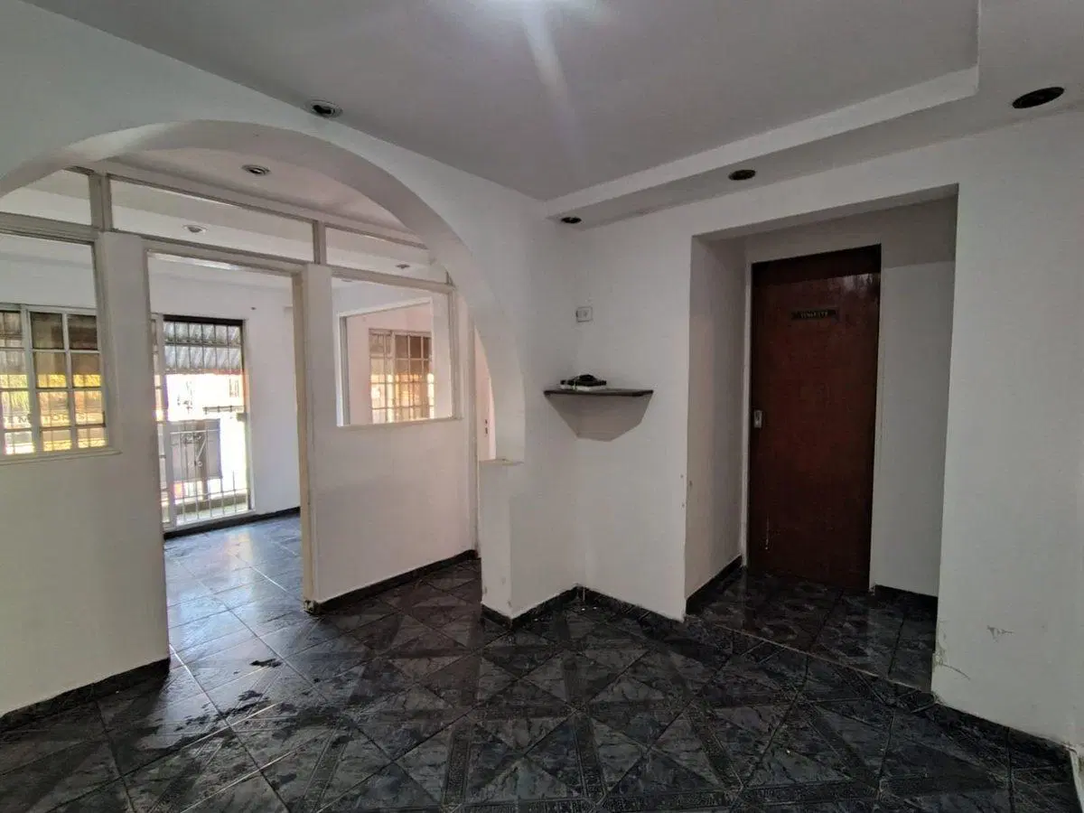 VENTA BLOQUE GALPON +LOCALES+VIVIENDA MERLO 2